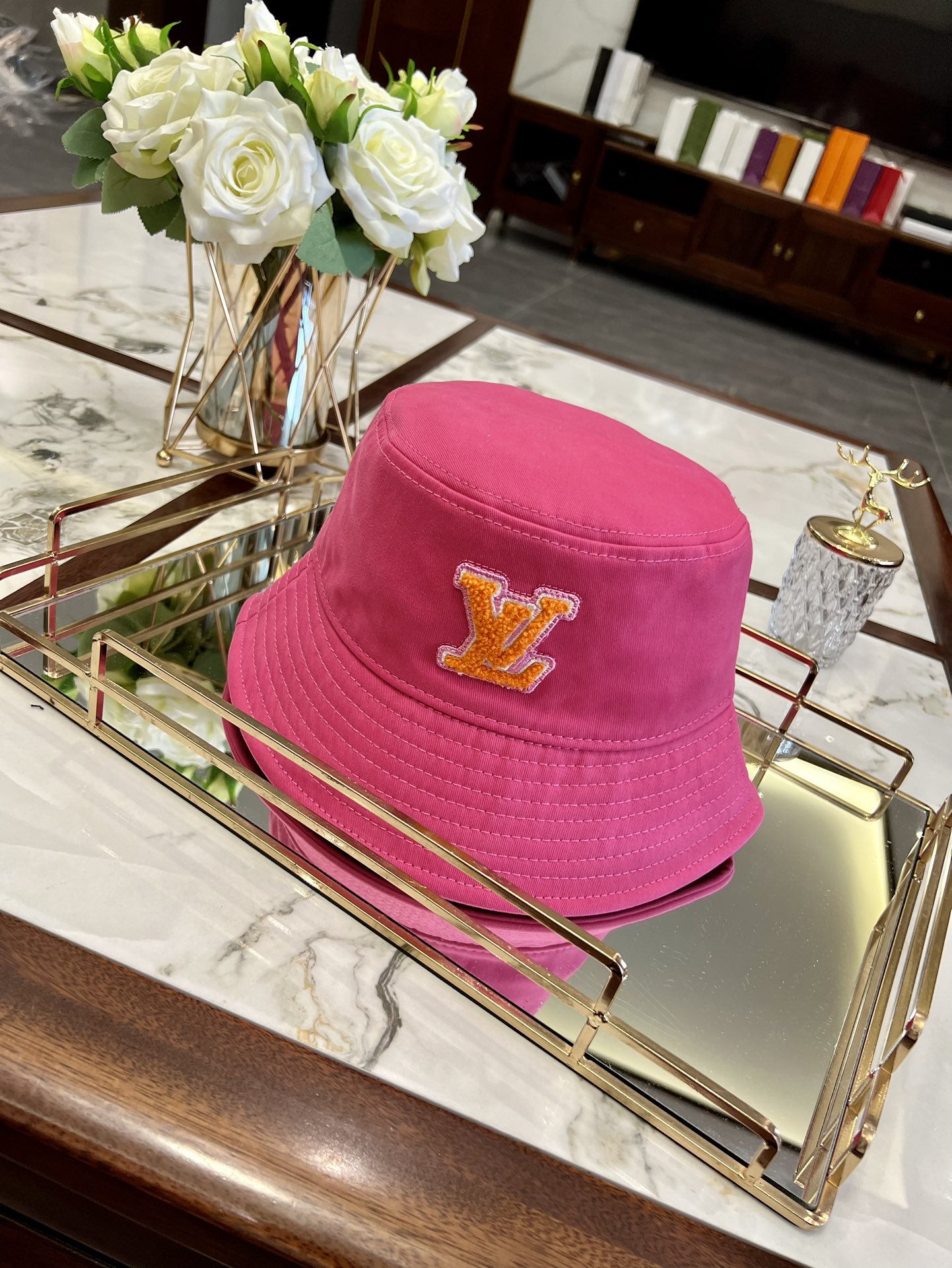 LV hat model 30